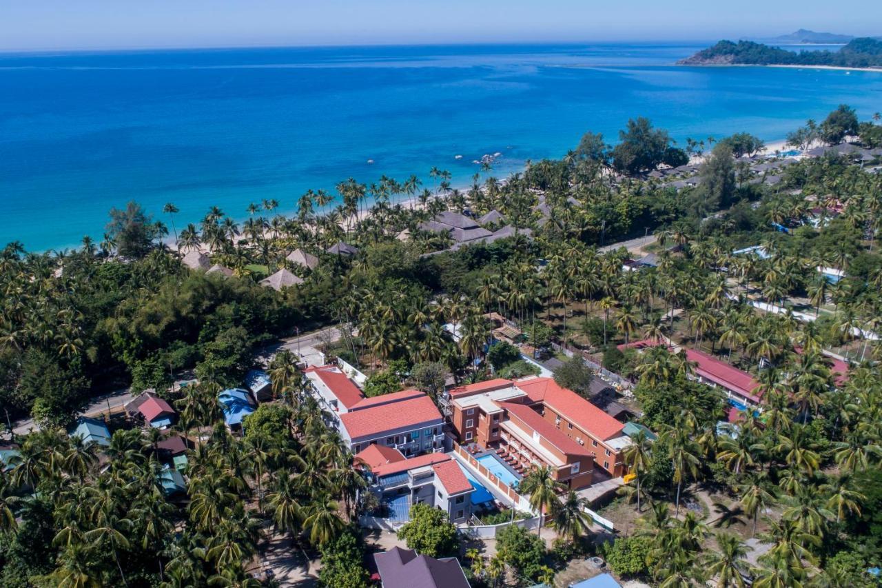 แทรเวลเลอร์ ลอดจ์ งาปาลี บาย ริเวอร์ท็อป Villa งาปาลิ ภายนอก รูปภาพ