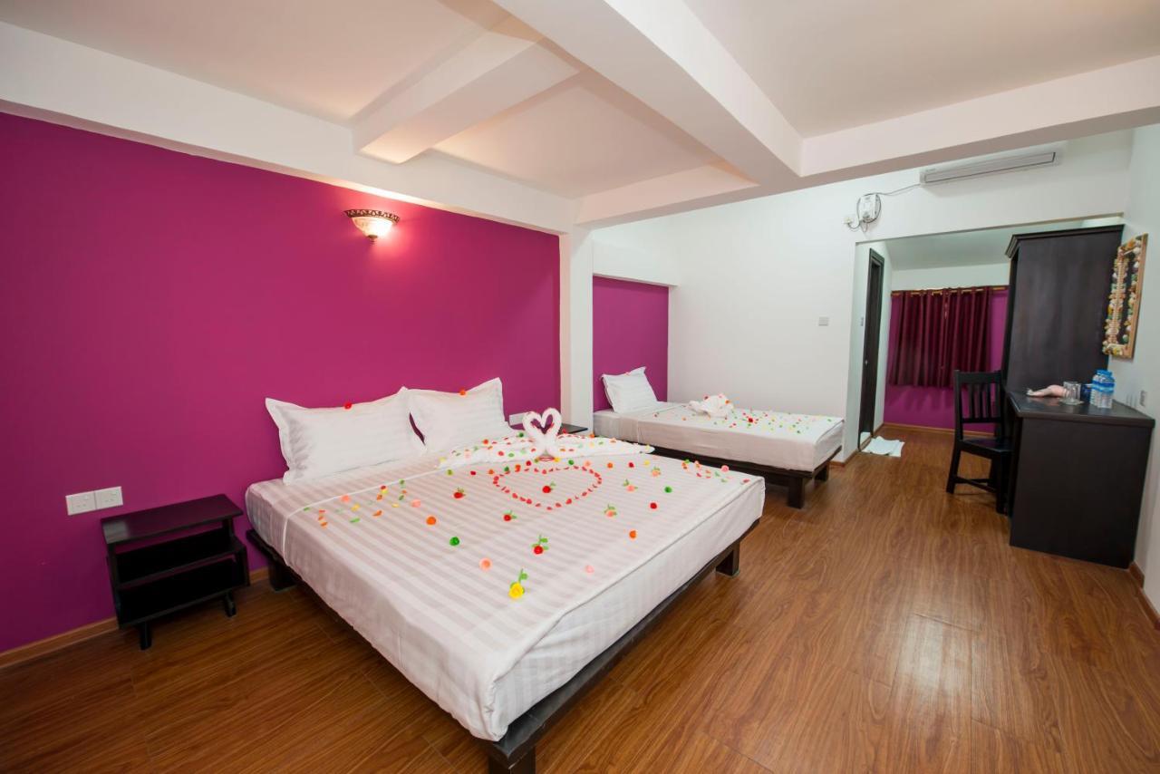 แทรเวลเลอร์ ลอดจ์ งาปาลี บาย ริเวอร์ท็อป Villa งาปาลิ ภายนอก รูปภาพ